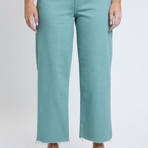 YMI Women's Cropped Jeans in Evergreen